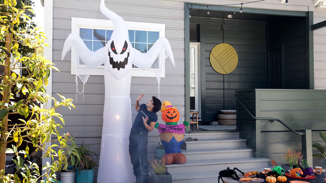 Halloween PSA: Walmart's selling a life-size 'Stranger Things' Demogorgon