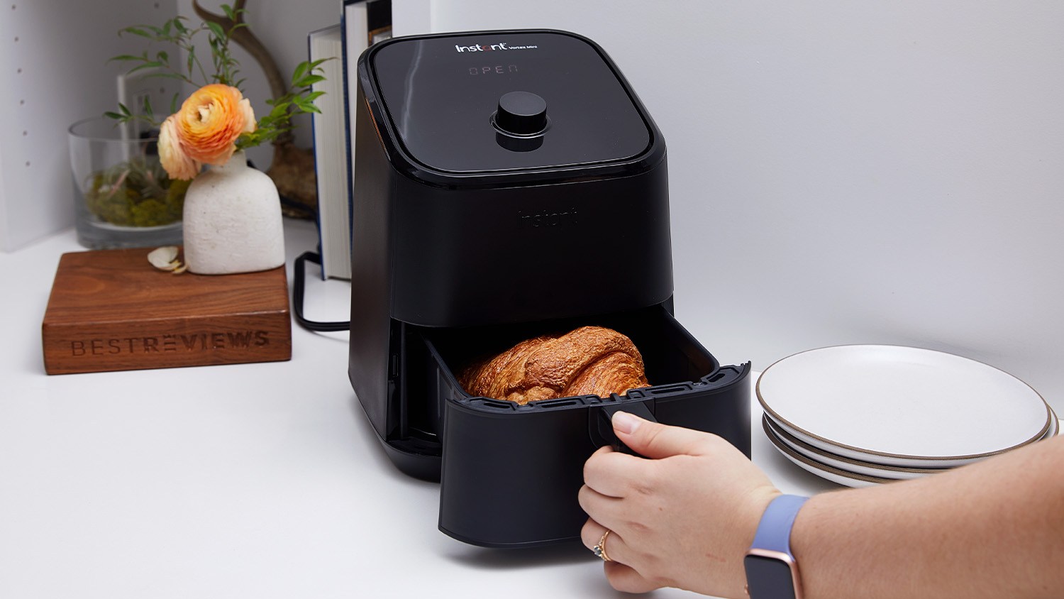 Air Fryer Vs. Microwave: How Do They Compare?