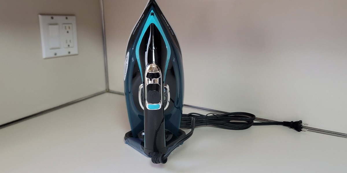 Testing the PurSteam SteamTech Elite 1,750-Watt Steam Iron 
