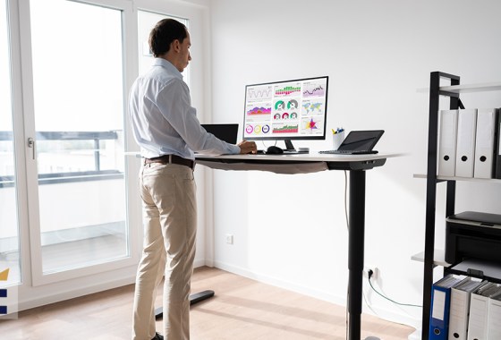 How to make a DIY standing desk