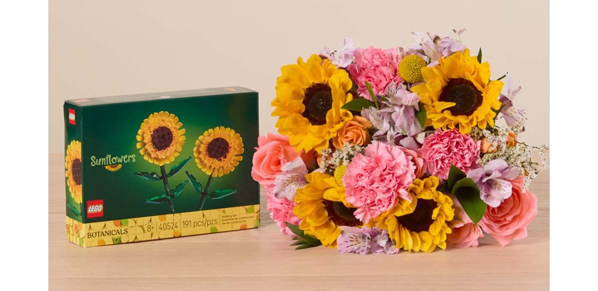 LEGO® Botanicals Sunflowers Gift Set
