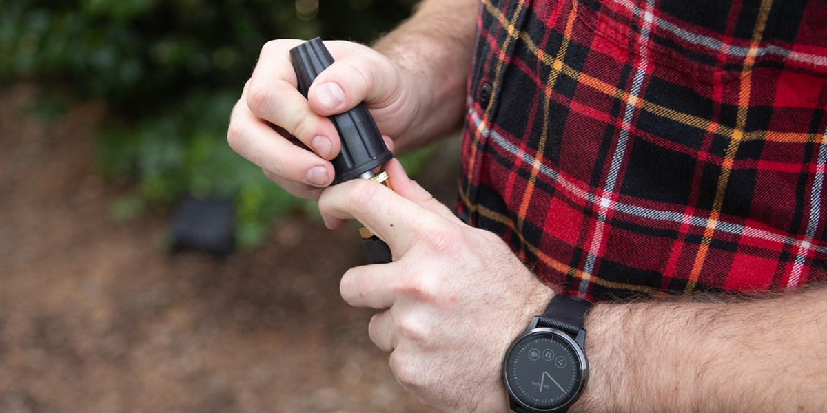 Person holding Kärcher K1700 Pressure Washer nozzle