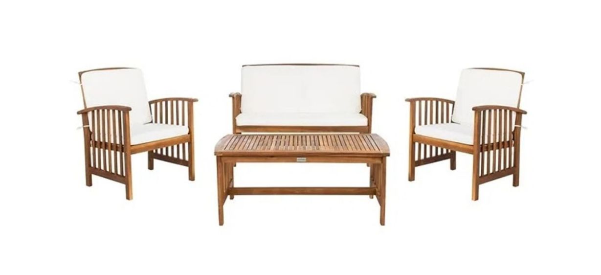 Beachcrest Home Delosreyes Four-Person Outdoor Seating Group on white background